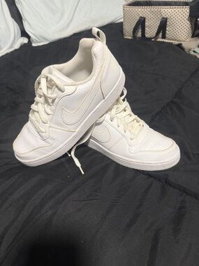 Nike Women's Low-Top White Leather Sneakers